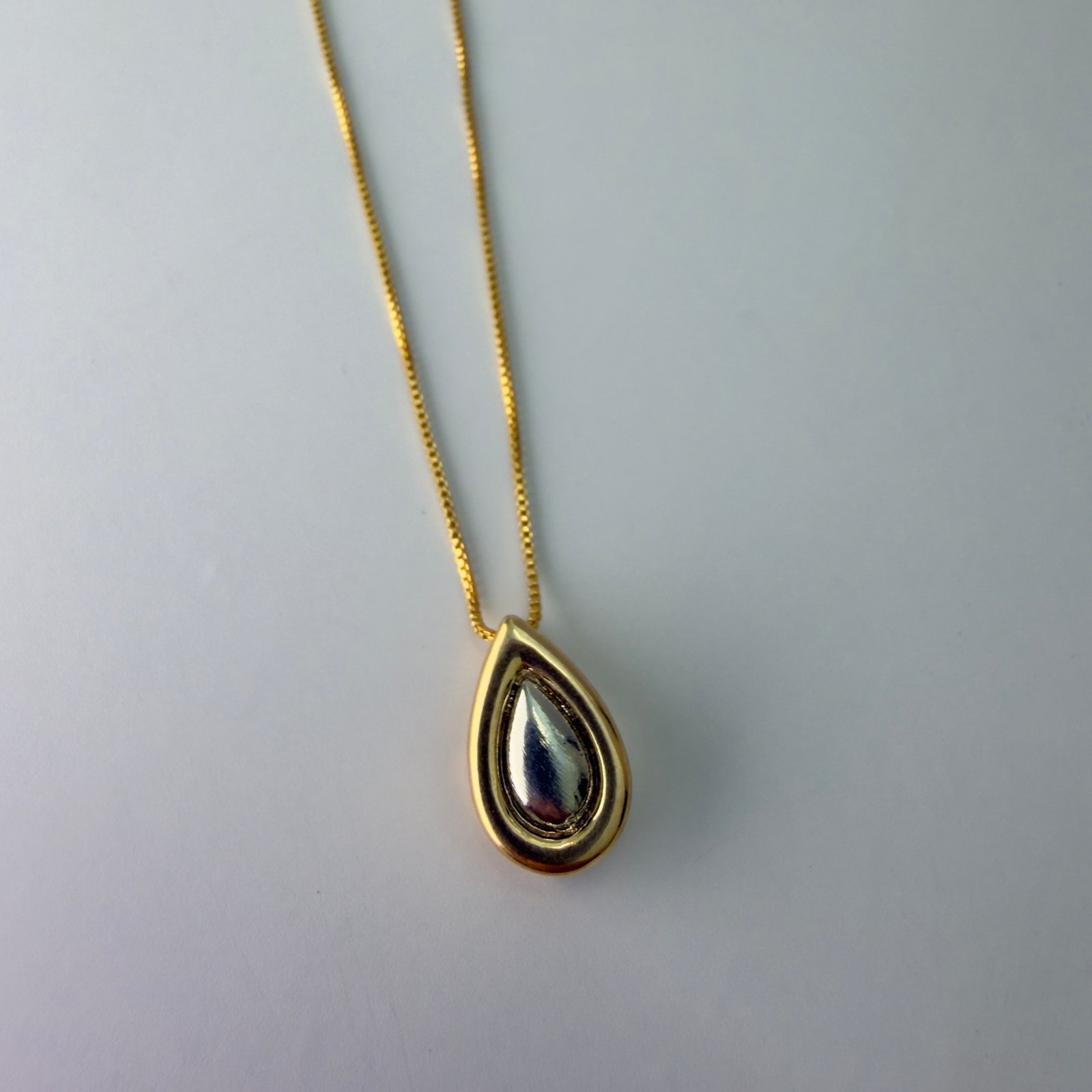 Colar Gota Essence